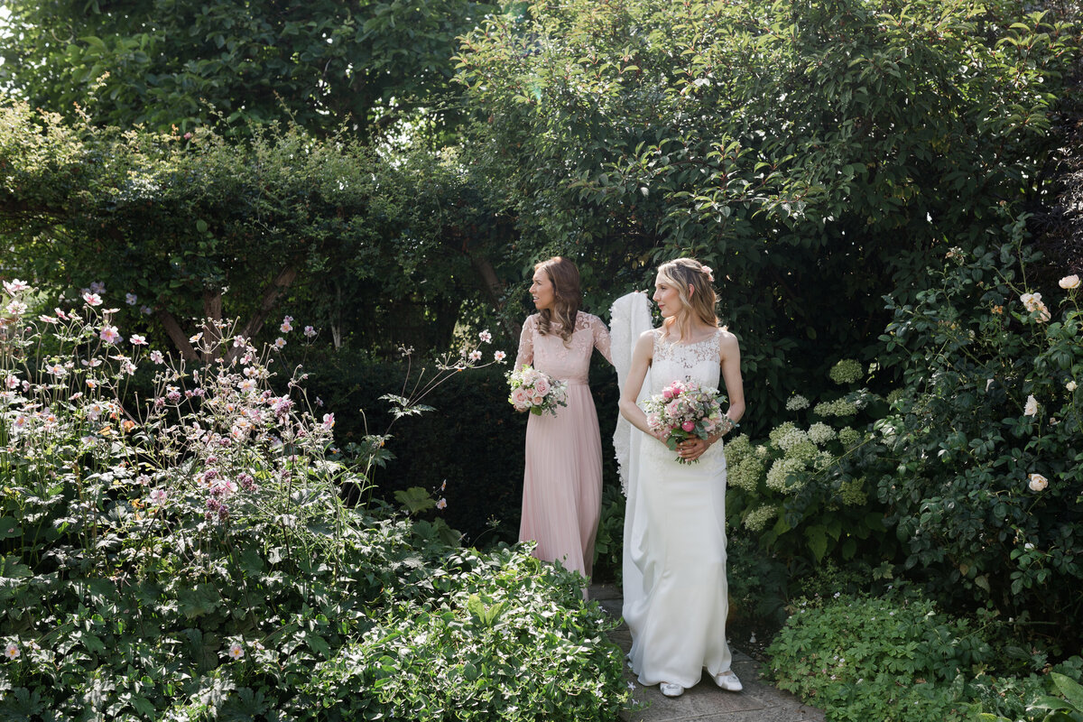 0008 country weddings at Upwaltham Barns in West Sussex