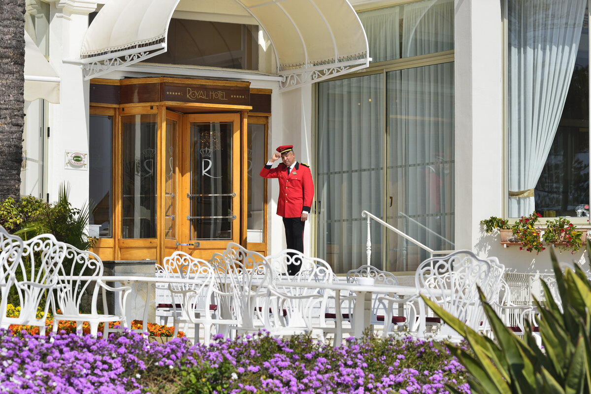 Waterstone - Royal Hotel Sanremo - Sanremo - Luxury Boutique Hotel - RHS_Doorman II