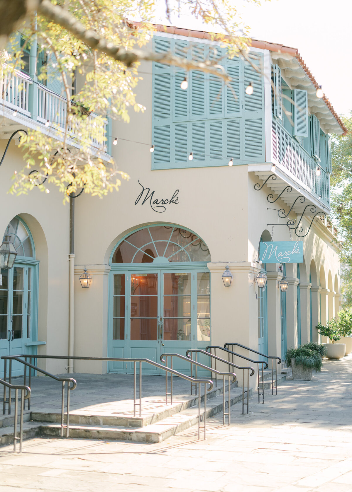 Marche_Wedding_French_Quarter_New_Orleans_Photographer_Alyse_and_Ben_Photography-5155