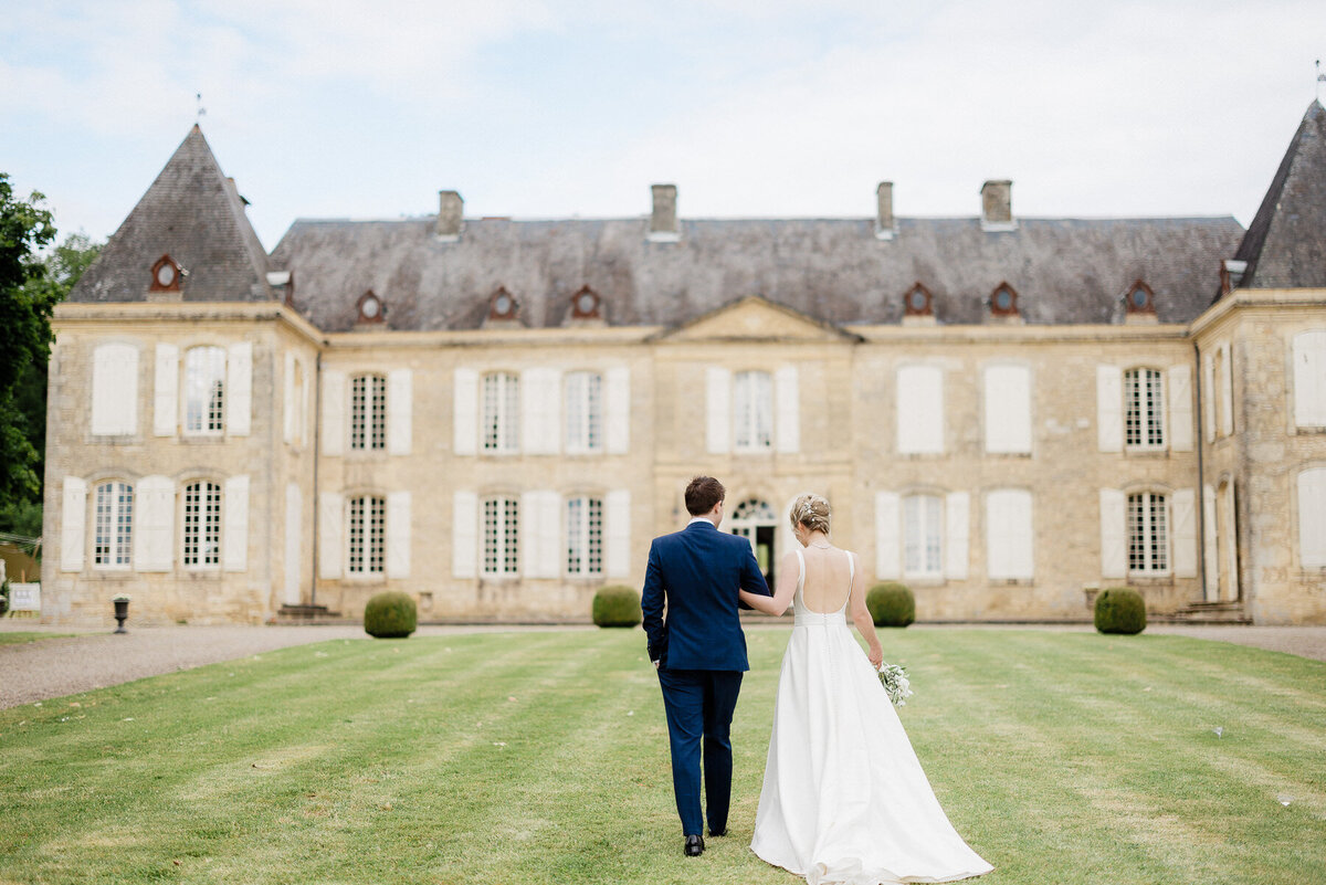 Modern_Chic_Chateau_Valouze_Destination_Wedding_Photographer-84