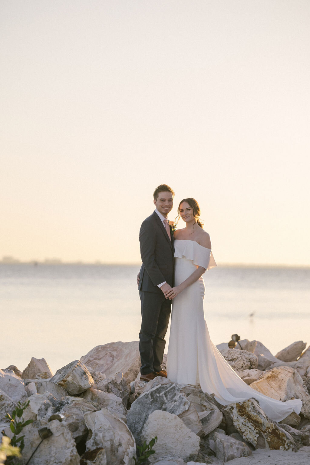 emily-plank-photo-the-current-hotel-elope-wedding-chantilly-chic-celebrations-16