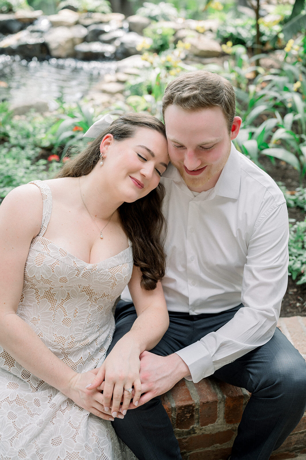 carmen-may-photography-pittsburgh-phipps-conservatory-botanical-garden-engagement-89