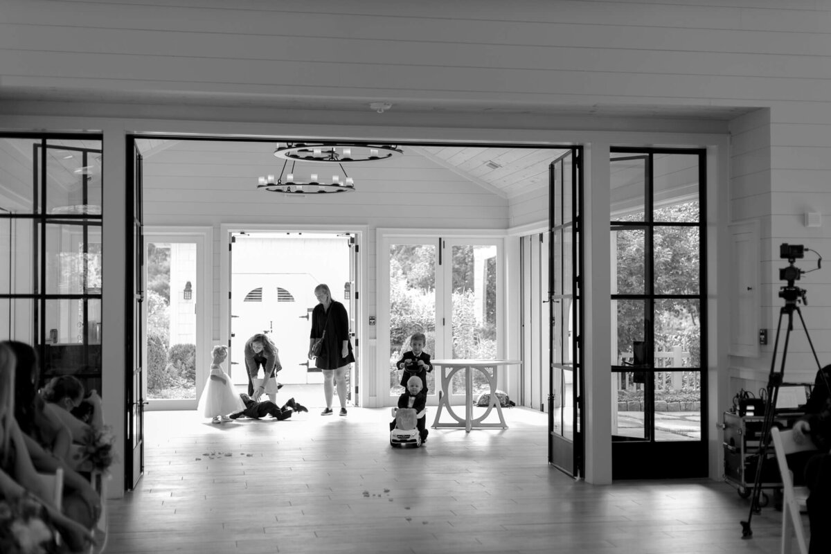 Old-Edwards-Inn-Wedding-77