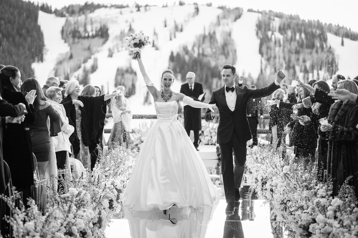 stein-eriksen-lodge-winter-park-city-wedding-pepper-nix-433L-1278bw