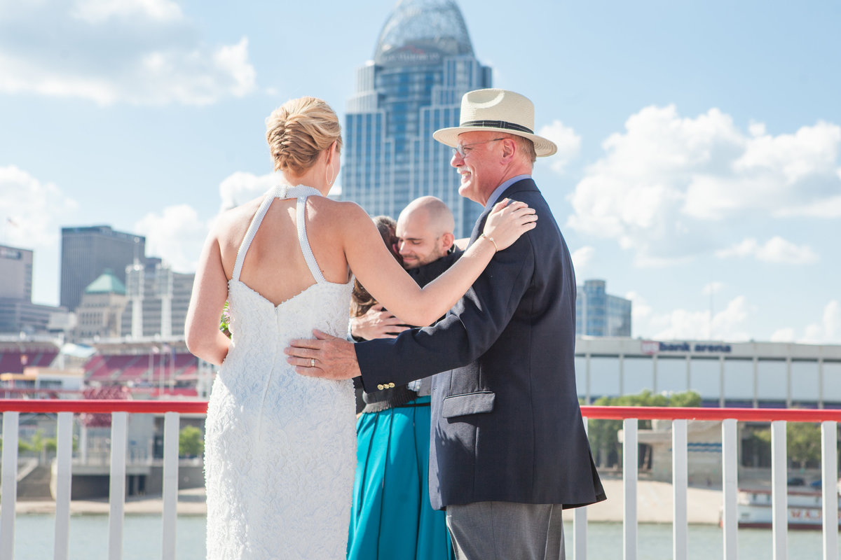 Erik-Katie-BB-Riverboat-Cincinnati-Wedding-1017