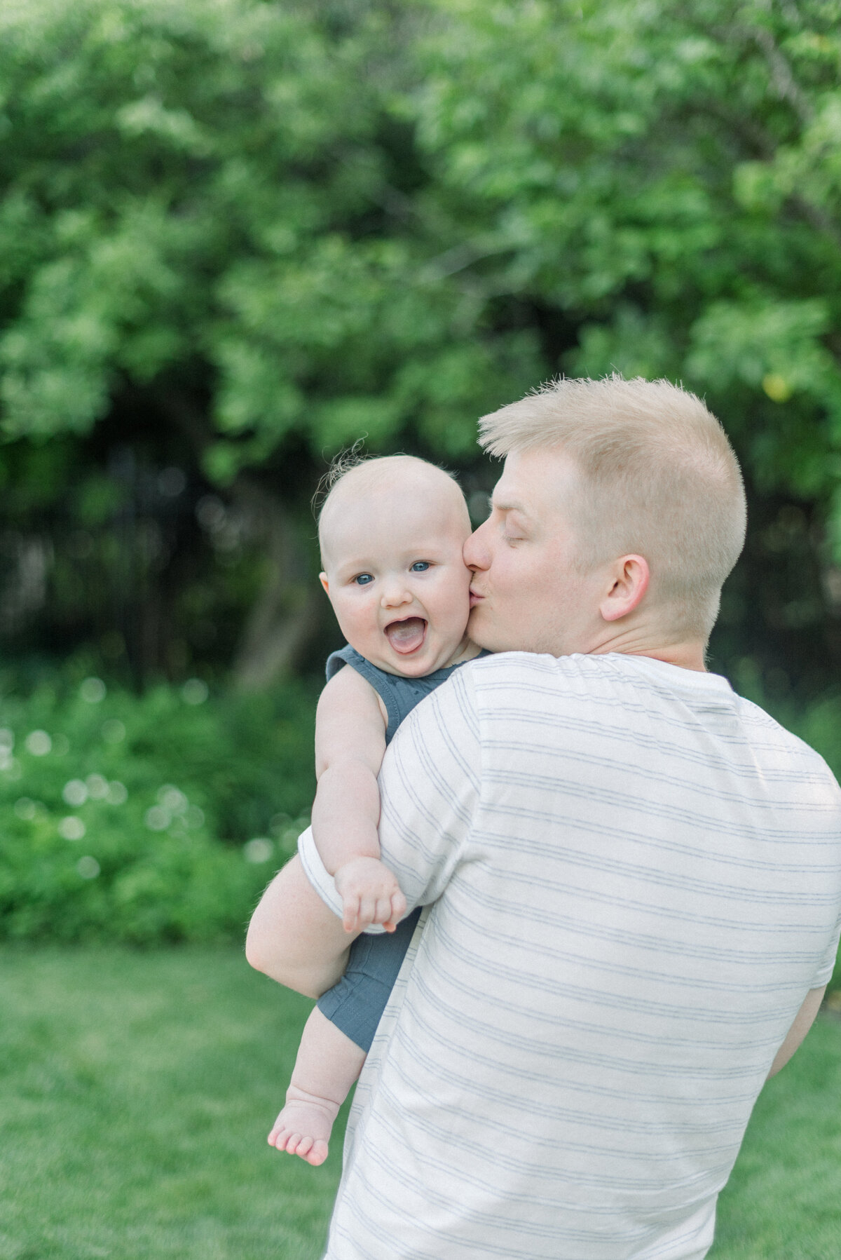 cassie-nichole-ohio-family-photographer-family-session-six-month-milestone-5