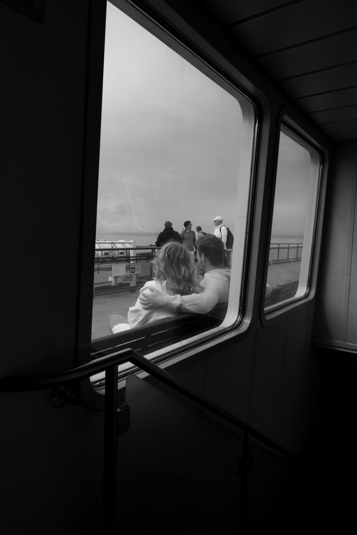 SeattleFerryCouplesPhotography60