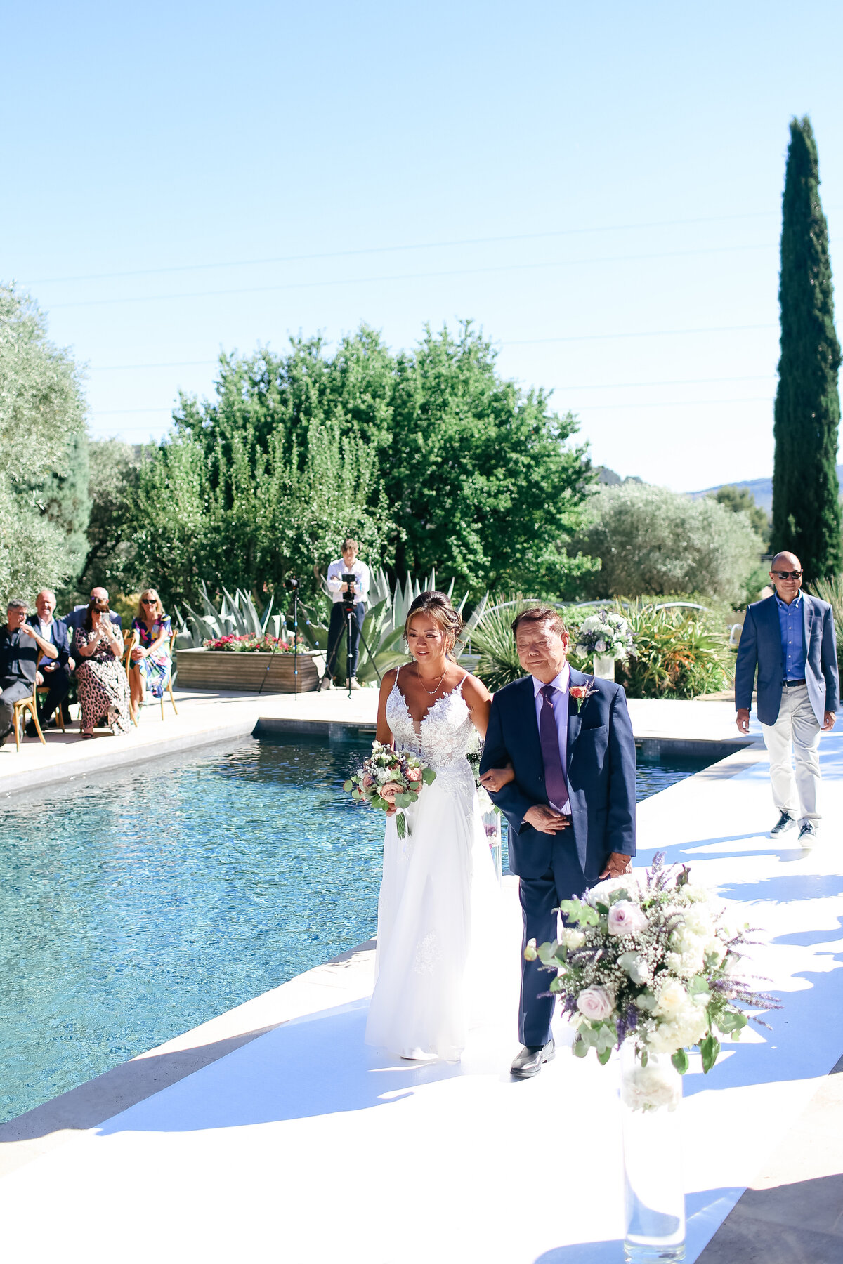 luxury-destination-wedding-le-castellet-provence-leslie-choucard-photography-20