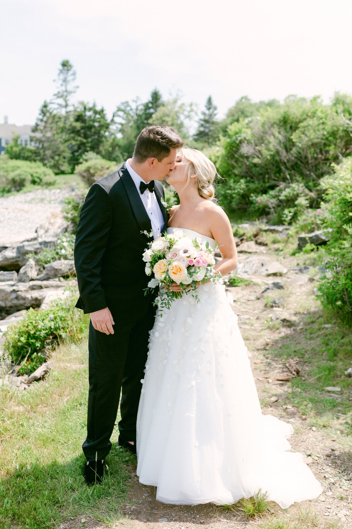 A Luxury Coastal Wedding in Prouts Neck in Scarborough, Maine  _-0872