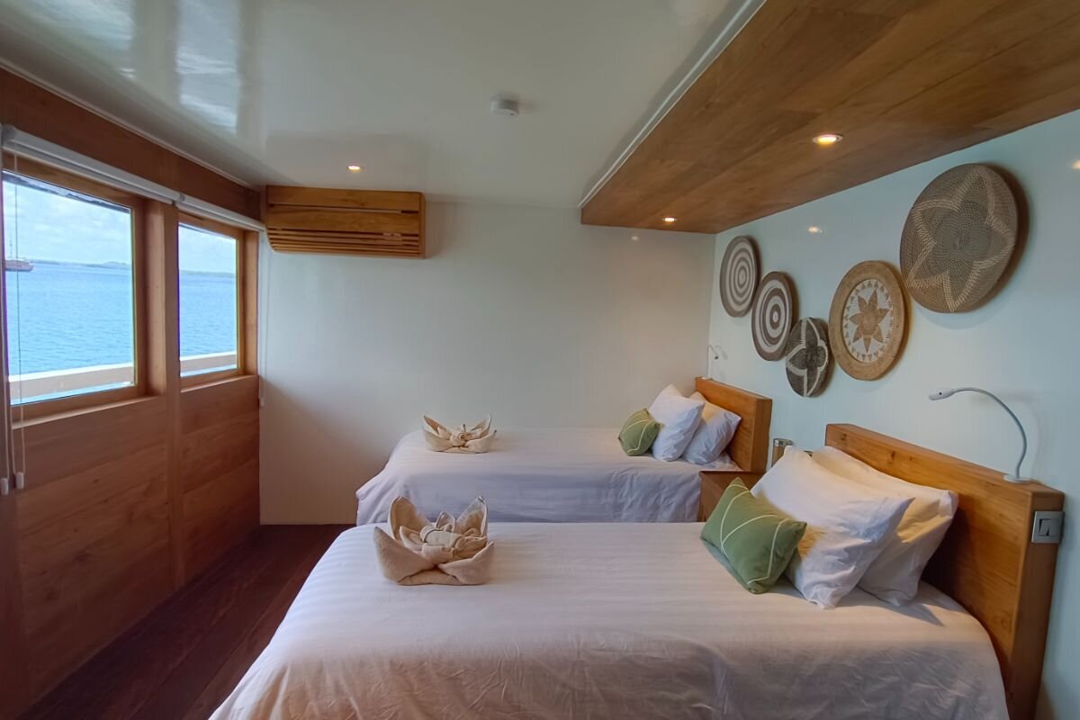 Harmoni Luxury Indonesia Yacht Charter - Upper Deck Twin (3)