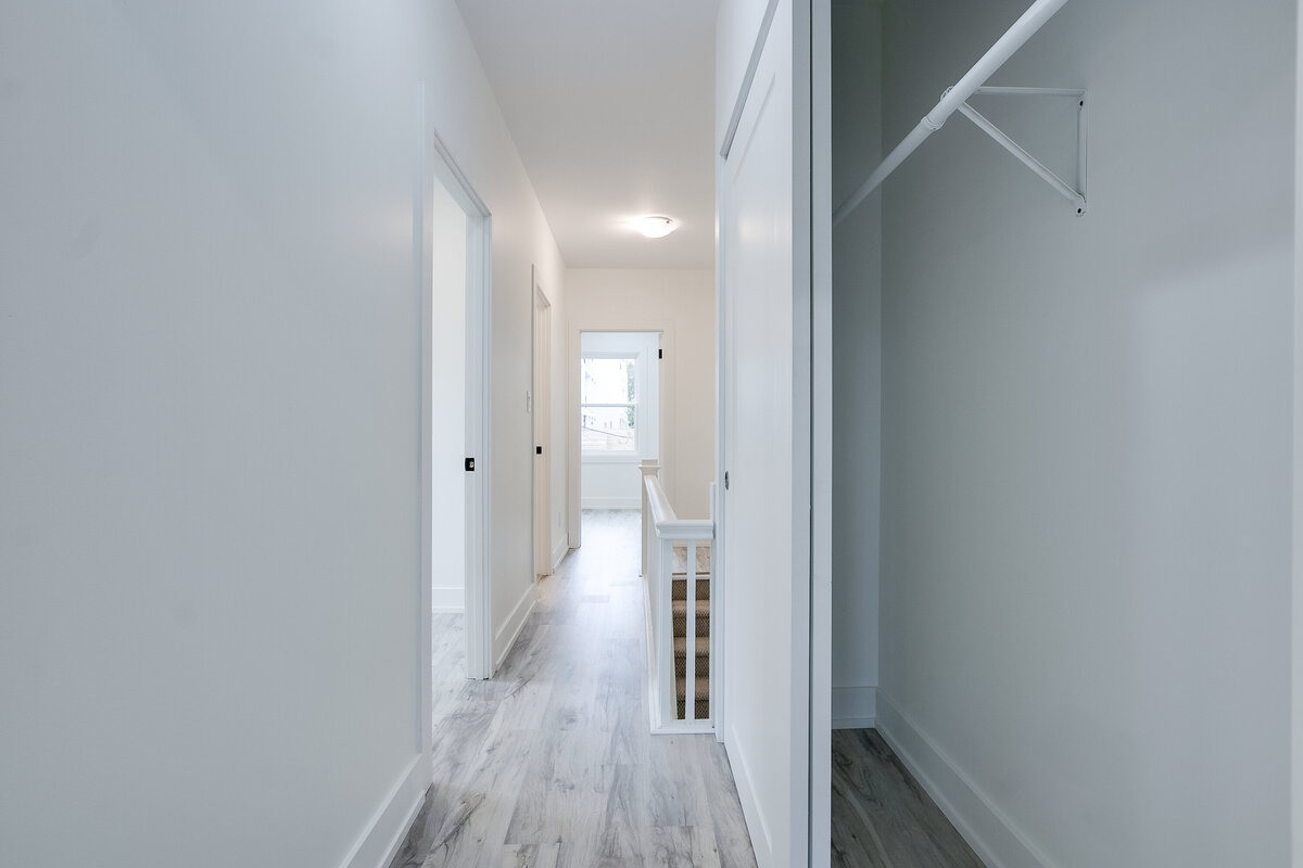 022_Upper Hallway