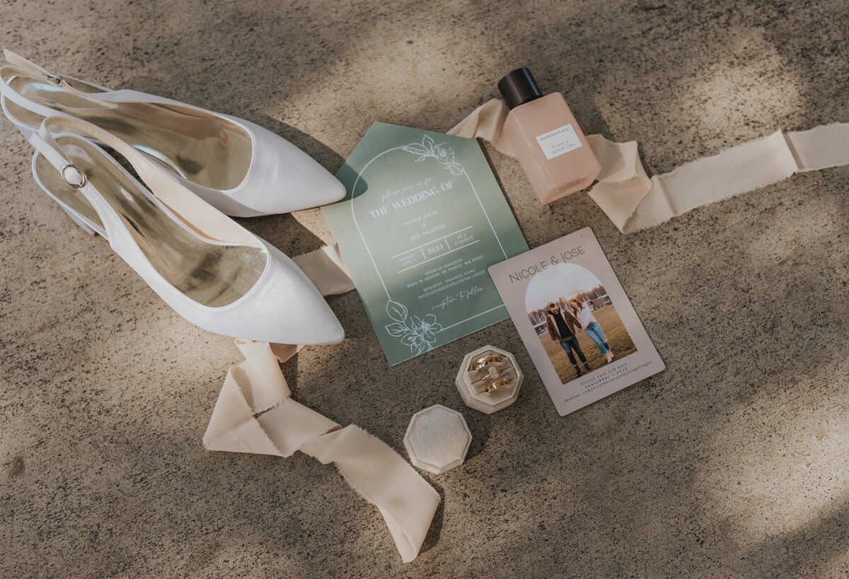 Wedding-Invitation-Suite-Photos