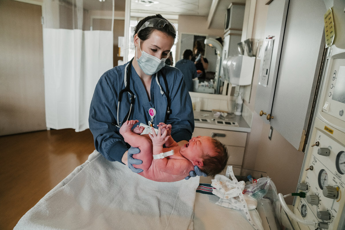 hospital-birth-photography-f-074