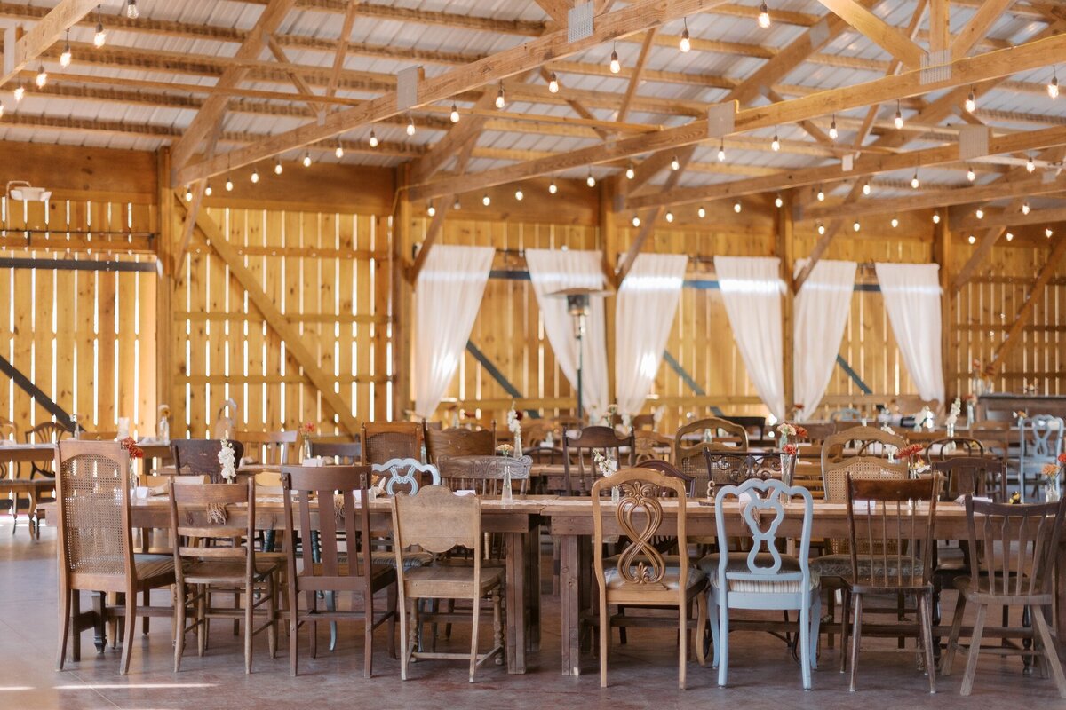 burlap-and-bells-wisconsin-wedding-venue-17