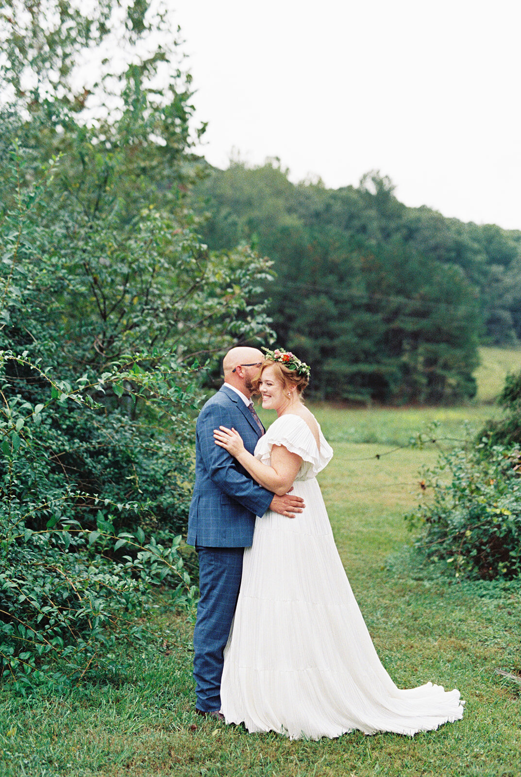KelseyDawnPhotography-Chattanooga-Wedding-Film-Photographer-Sweet-Seasons-Farm-Manning-Womble-105