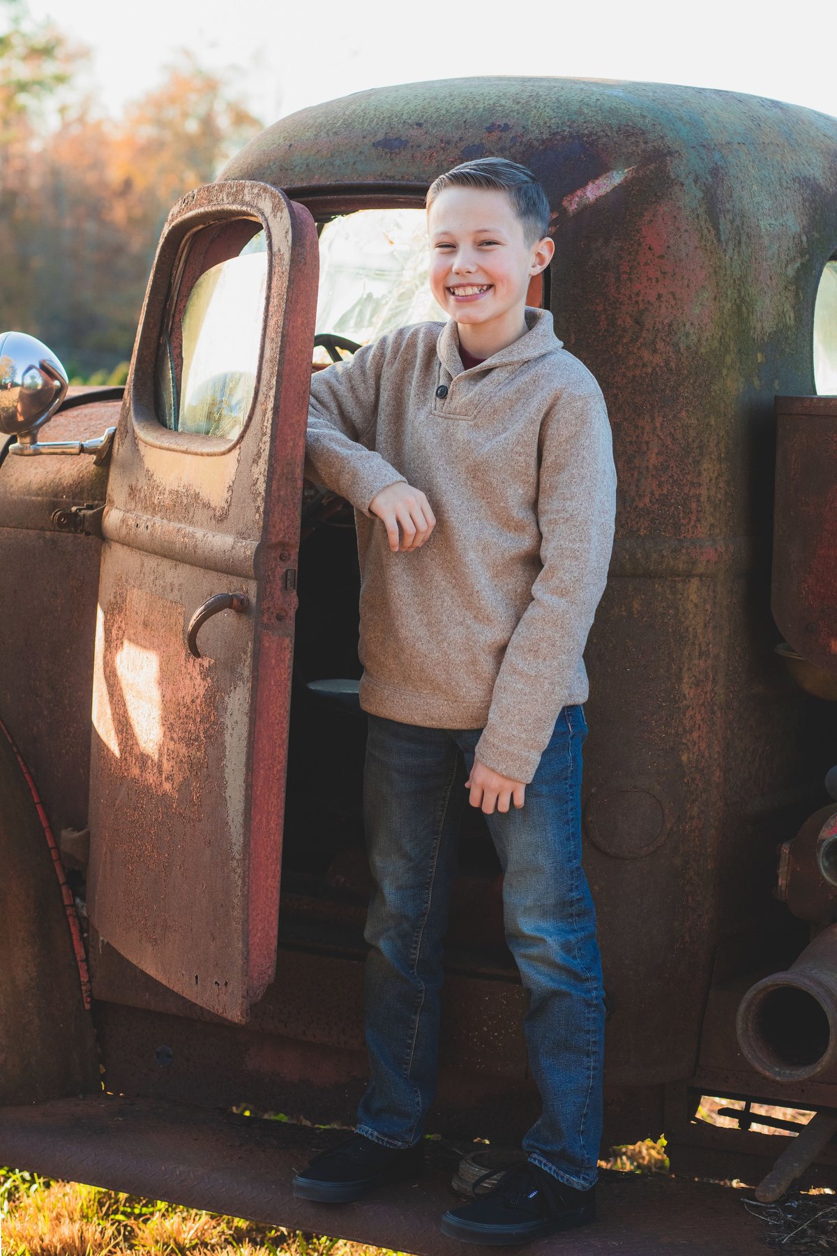 Atlanta-photographer-focused-life-photography-lifestyle-children-vintage-truck