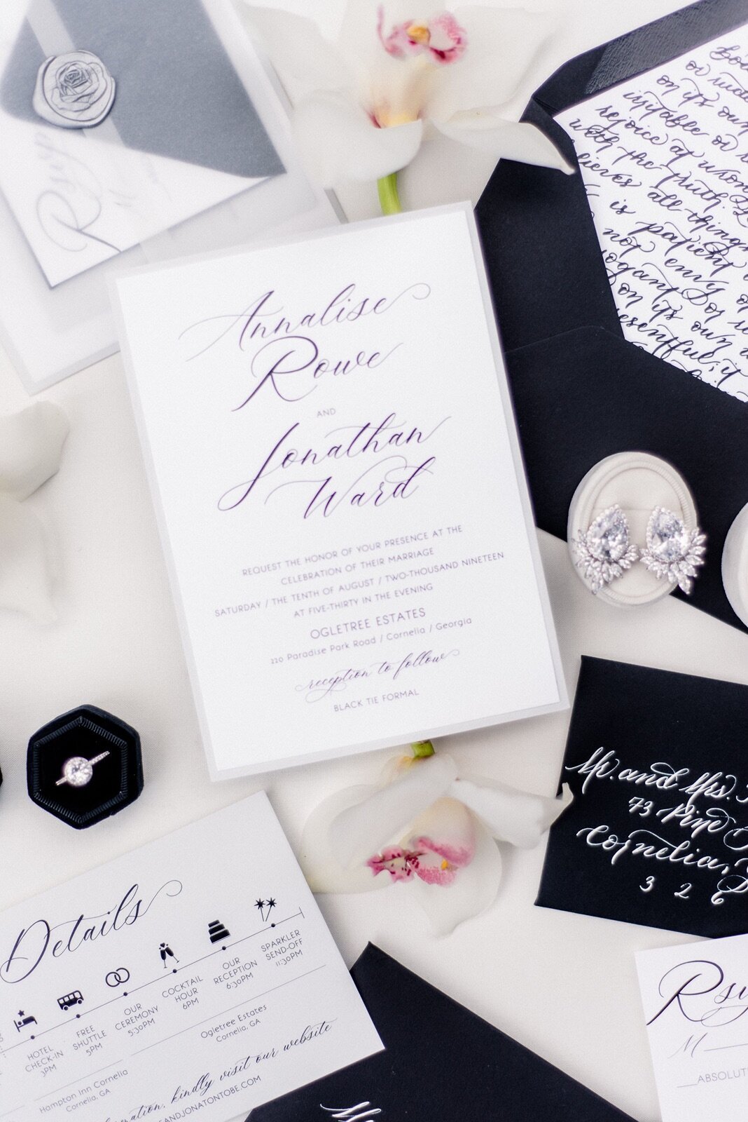 black-white-wedding-invitation
