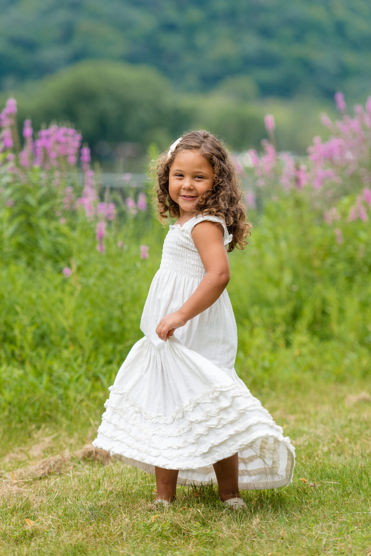 little-girl-lake-photo