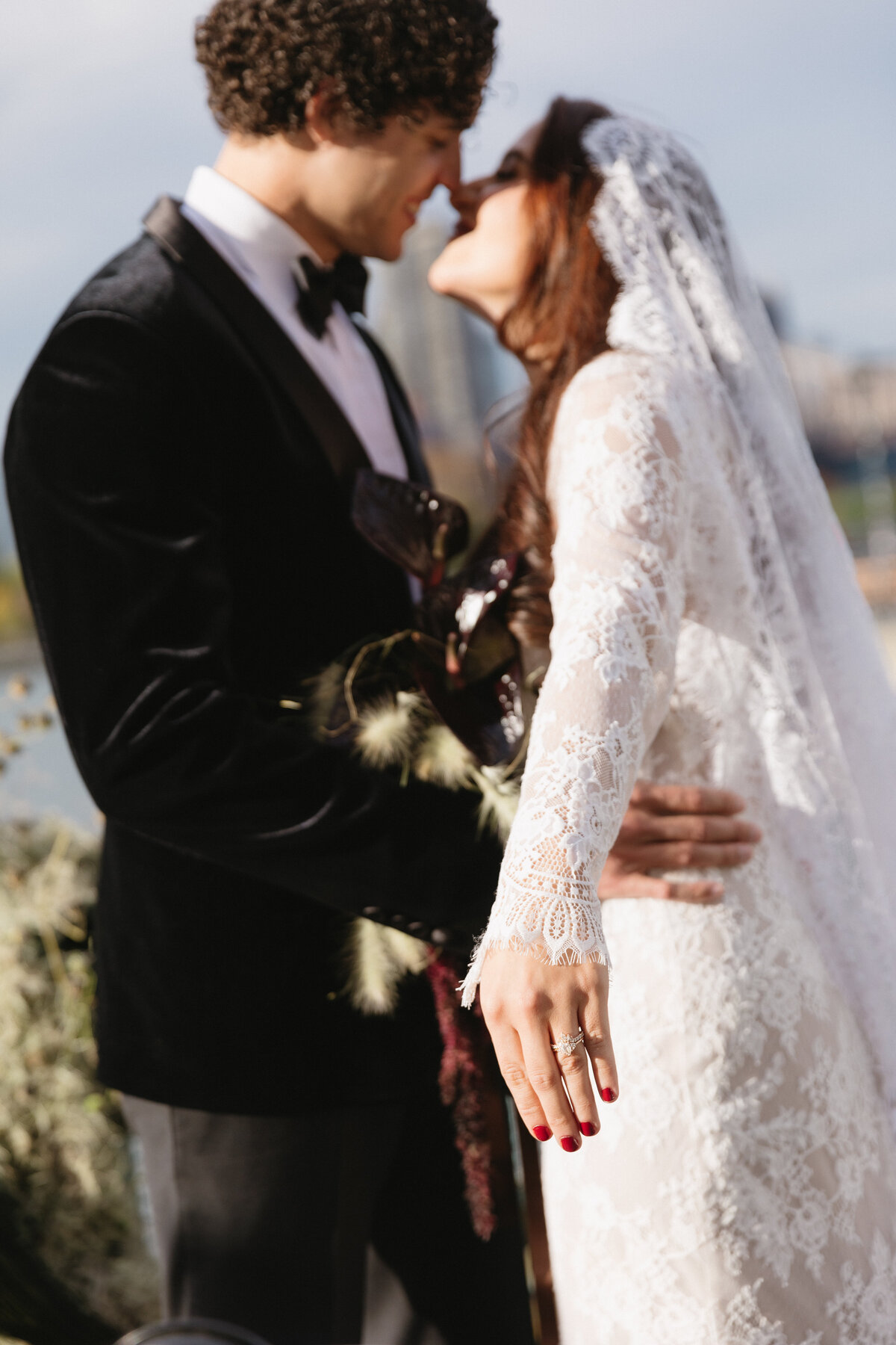 meredith-michel-editorial-wedding-cinematic-kiss-lace-details