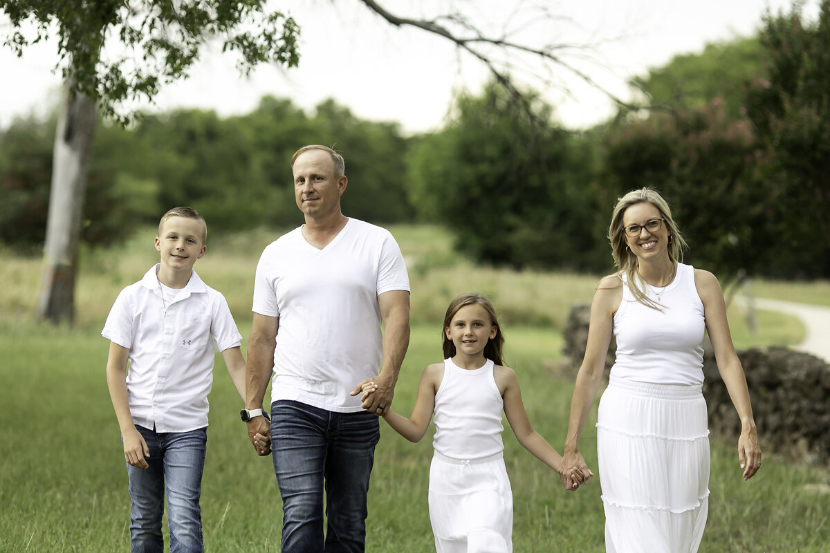 Fort-Worth-family-photographer-chunky-monkey-29