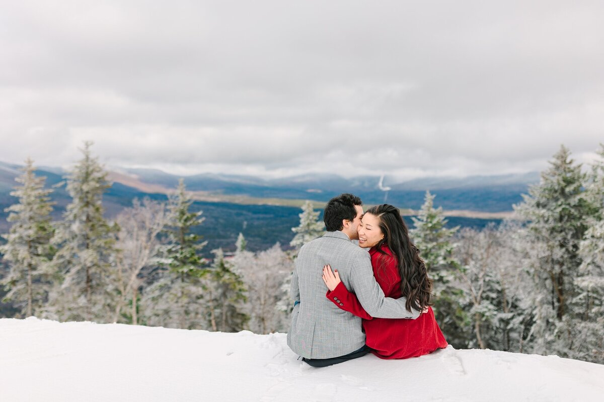 Kelly_Payeur_Photography_New_Hampshire_White_Mountains_Winter_Engagement_Photographer_0017