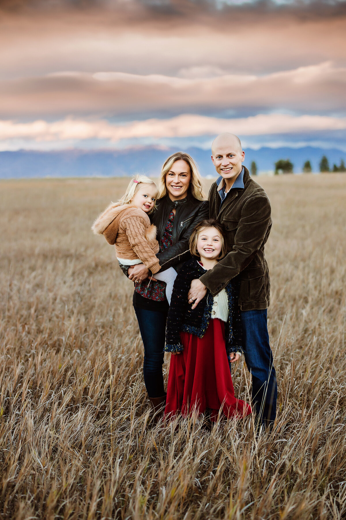 best+whitefishl+family+photographer+_+valerie+clement+photography+_+maternity+_+family+_+baby+_+child+_+photography+studio+_+outdoor+photo+session+kalispell+montana