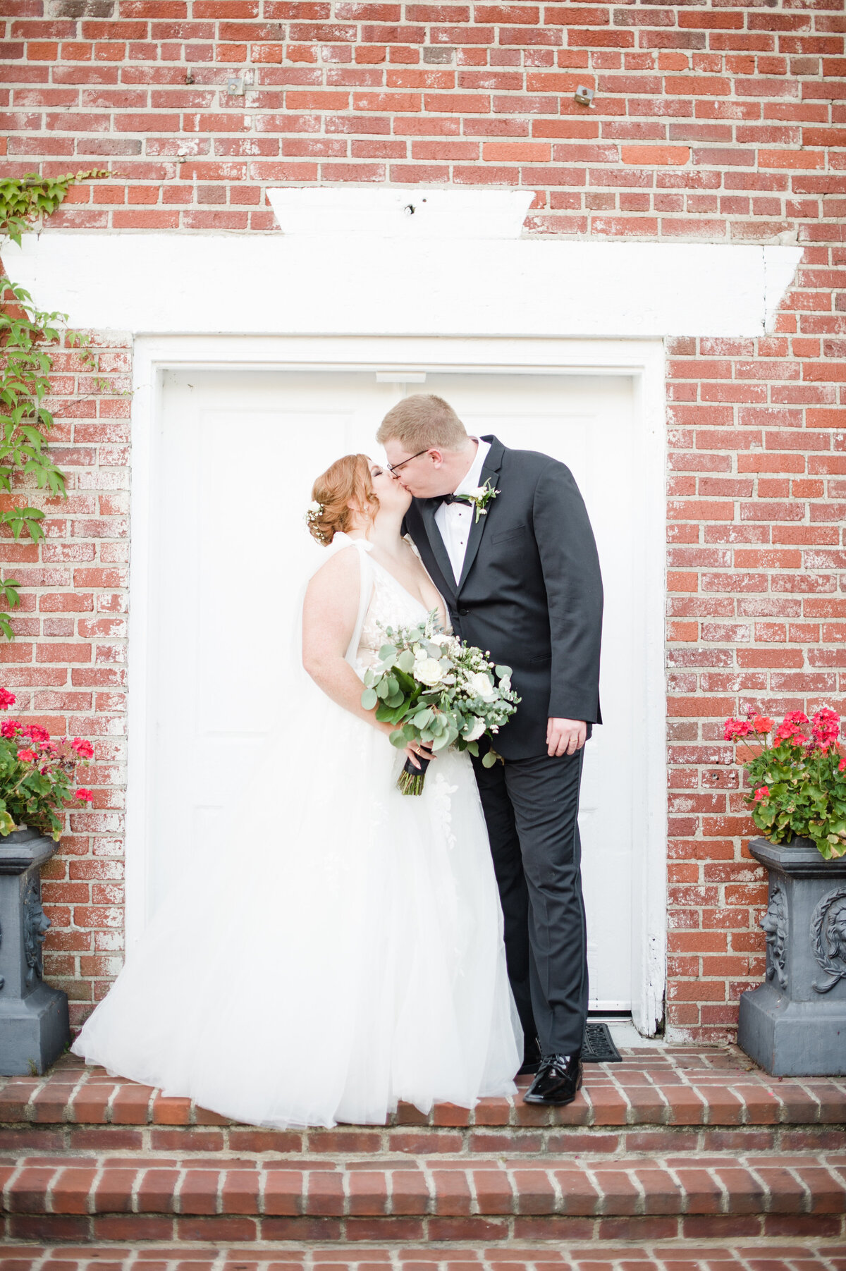 Britt + Travis At Inn at Old Silk Mill-254