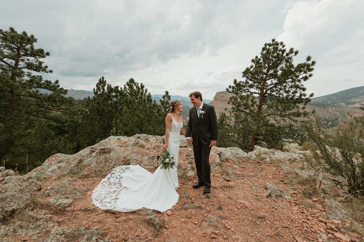 utah-mountain-overlook-elopement-photos