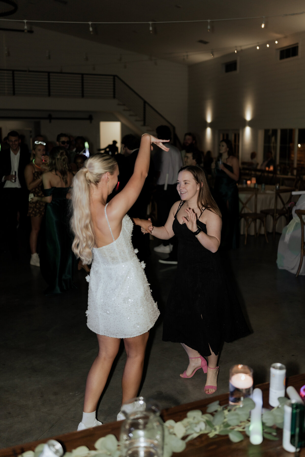 pile-wedding-1080