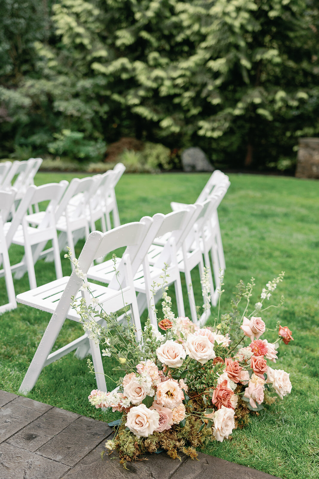Rockcreek-Gardens-FloraPacifica-meadow-ceremony