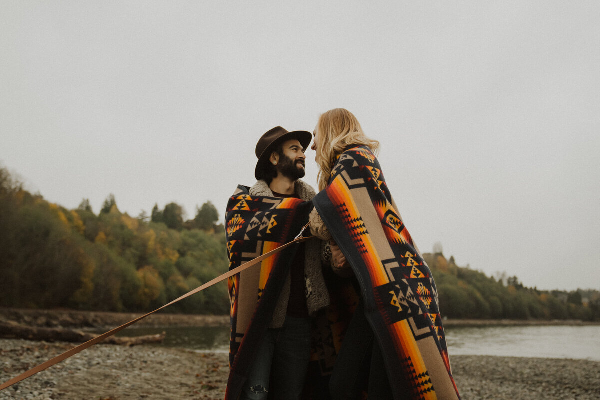 Abby_Karl_CarkeekPark_Couples_AmyLawPhotography-39