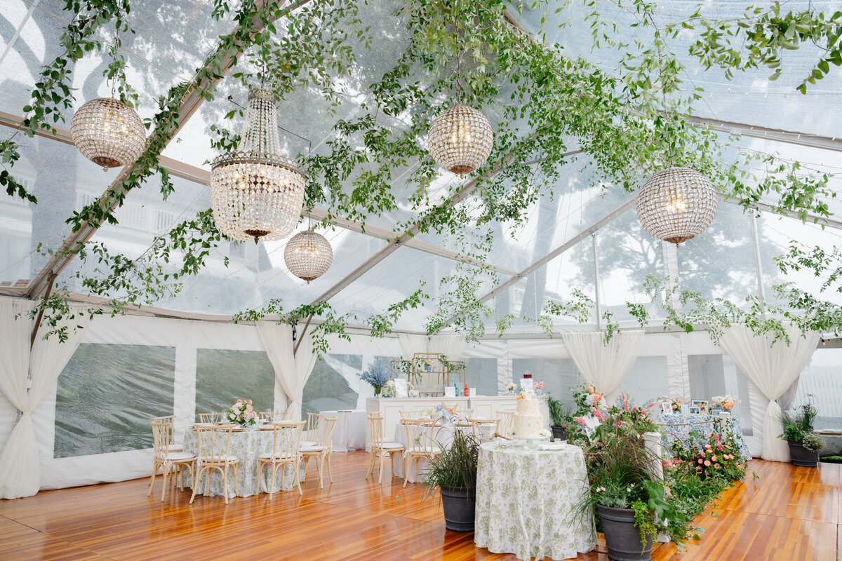 greenery-organically-hung-tent-wedding-ct-planner