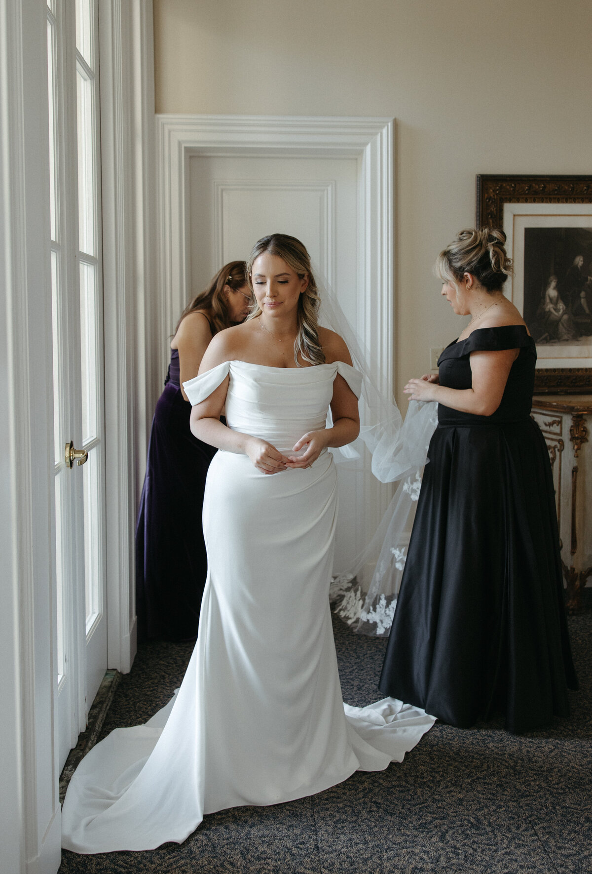 marisa+andrew-getting ready-116