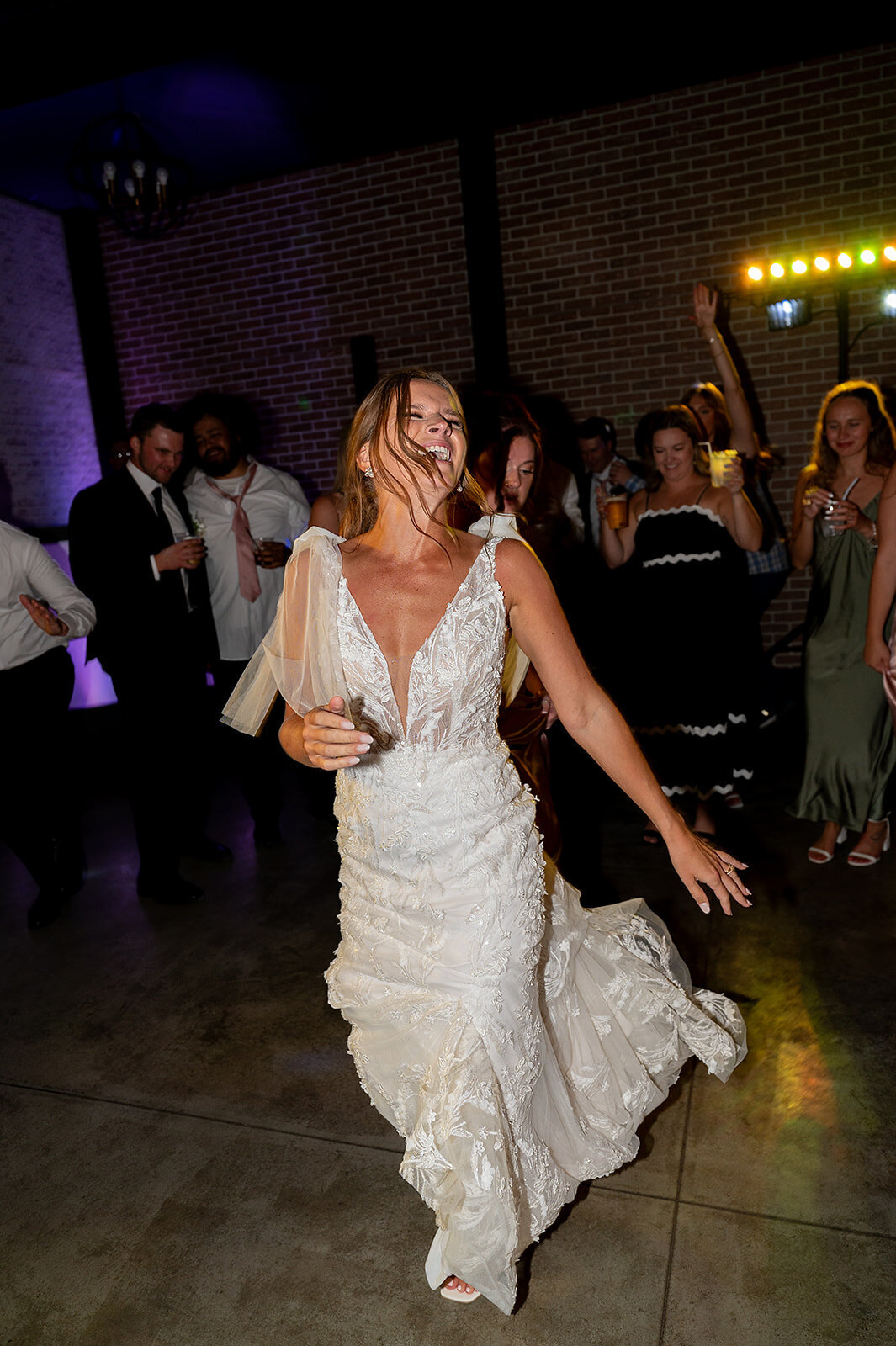 LOVENWEDDING_SNEAKPEEKS_0108_websize (1)