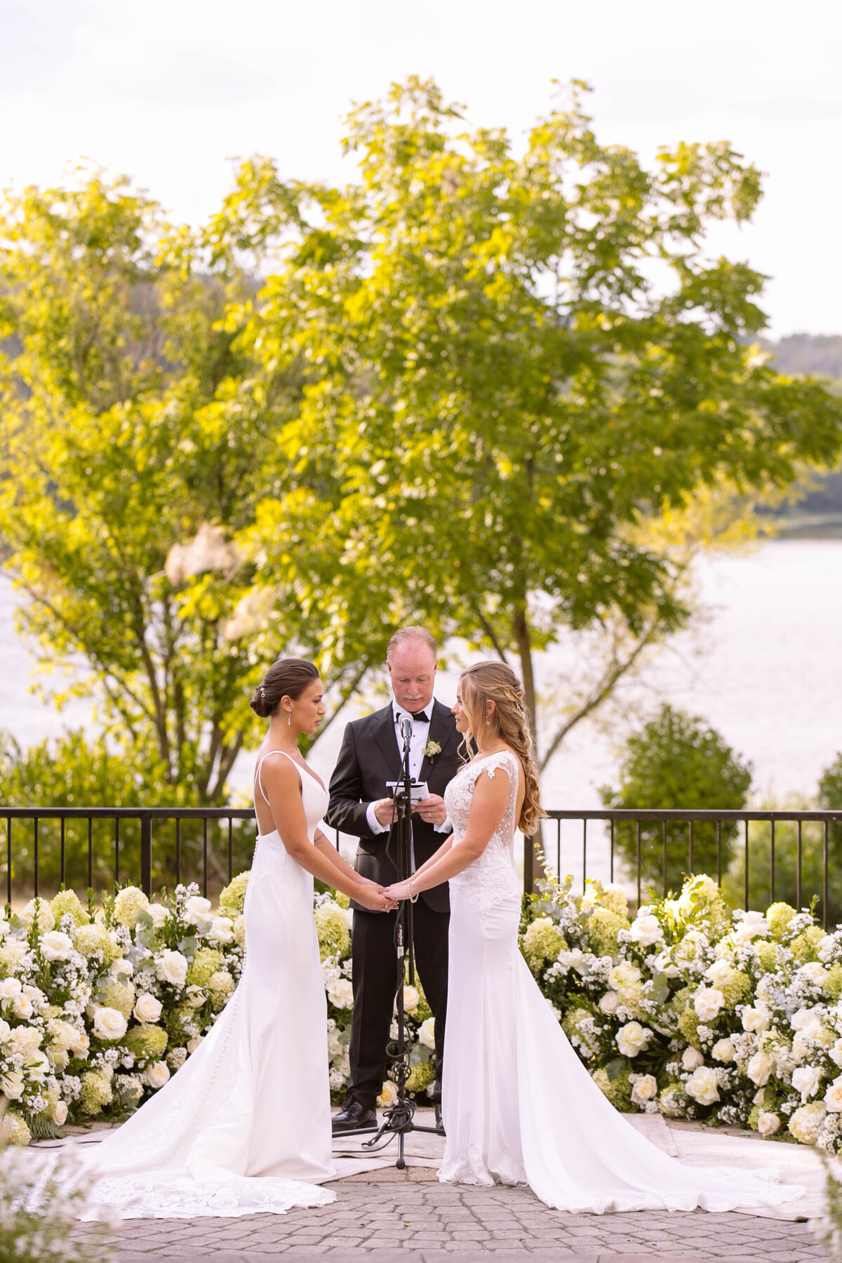 Philadelphia-Same Sex-LGBTQ+-Wedding-Photographer-Kate Neal Photography