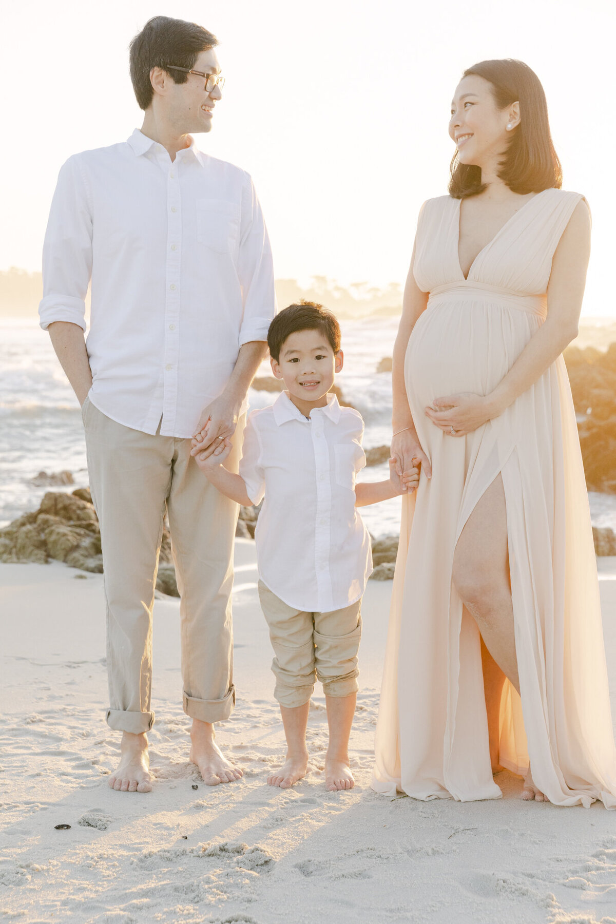 PERRUCCIPHOTO_PEBBLE_BEACH_FAMILY_MATERNITY_SESSION_72