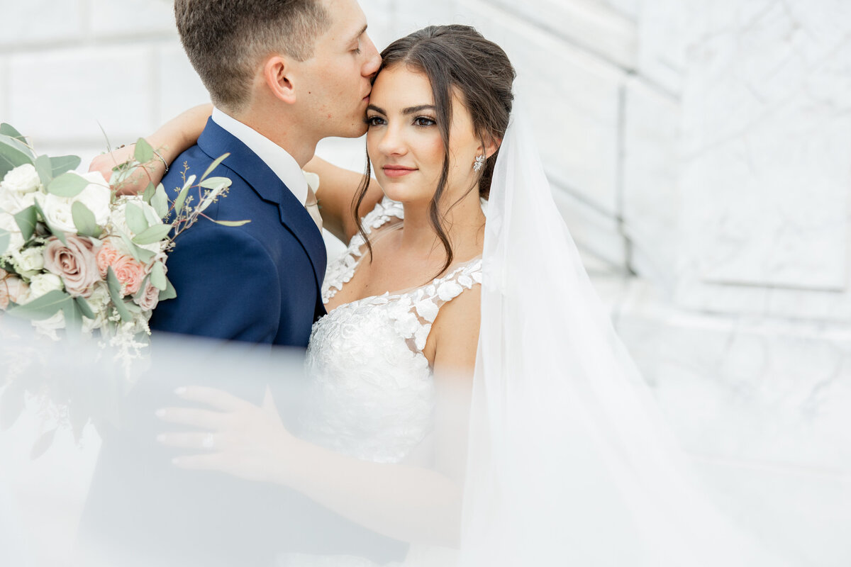 detroit-downtown-wedding-michigan-bride-groom-sweetest-heart-of-mary-church28