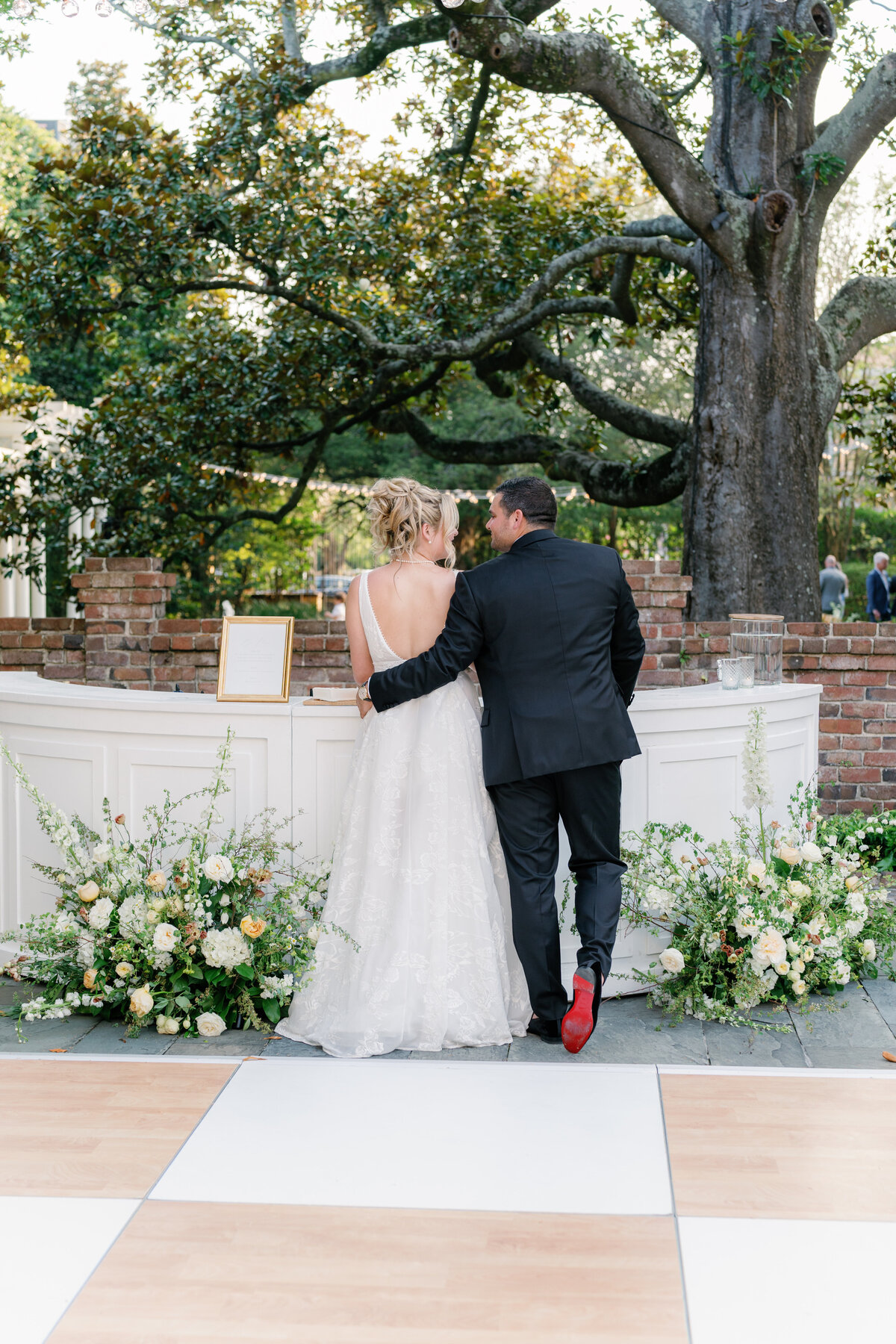 bride_groom_white_bar_red_bottom_shoes_william_aiken_house_wedding_kailee_dimeglio_photography-1079