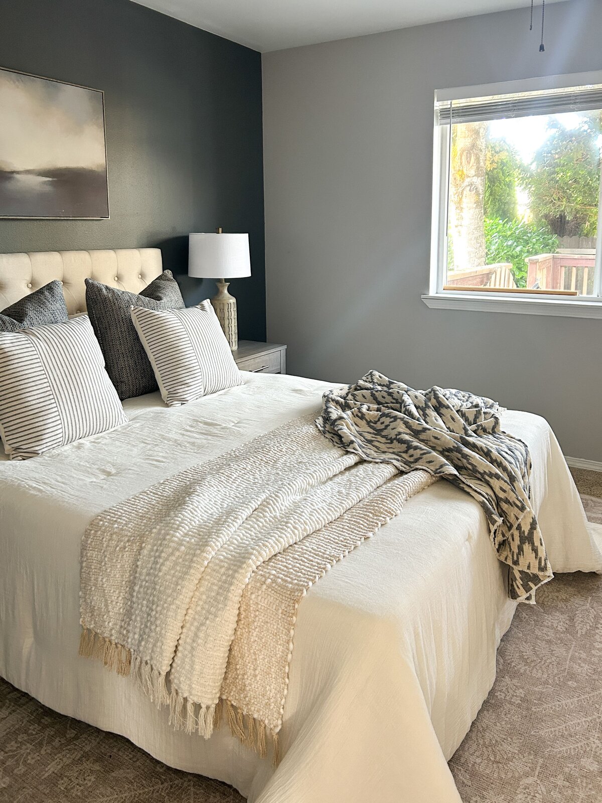 vacant-staging-north-king-county-primary-bedroom-after-modernmollusk