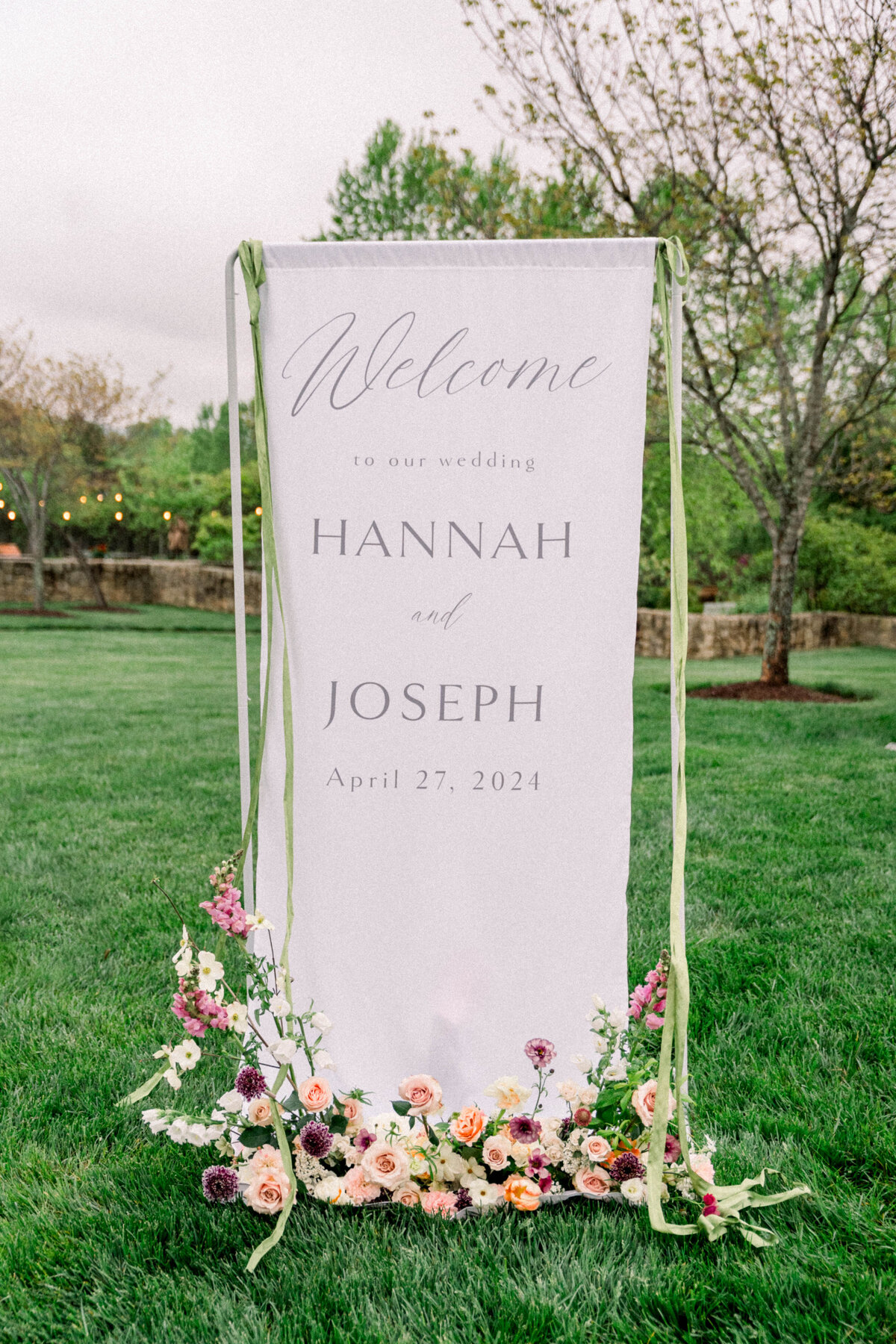 wedding-welcome-sign-fabric-flowers