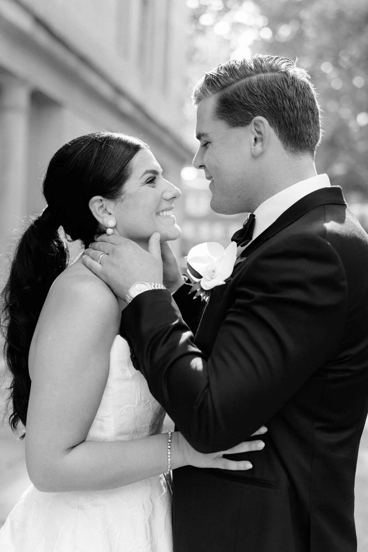 Philadelphia-Ritz-Carlton-Wedding-Bride-Groom-Photos_079