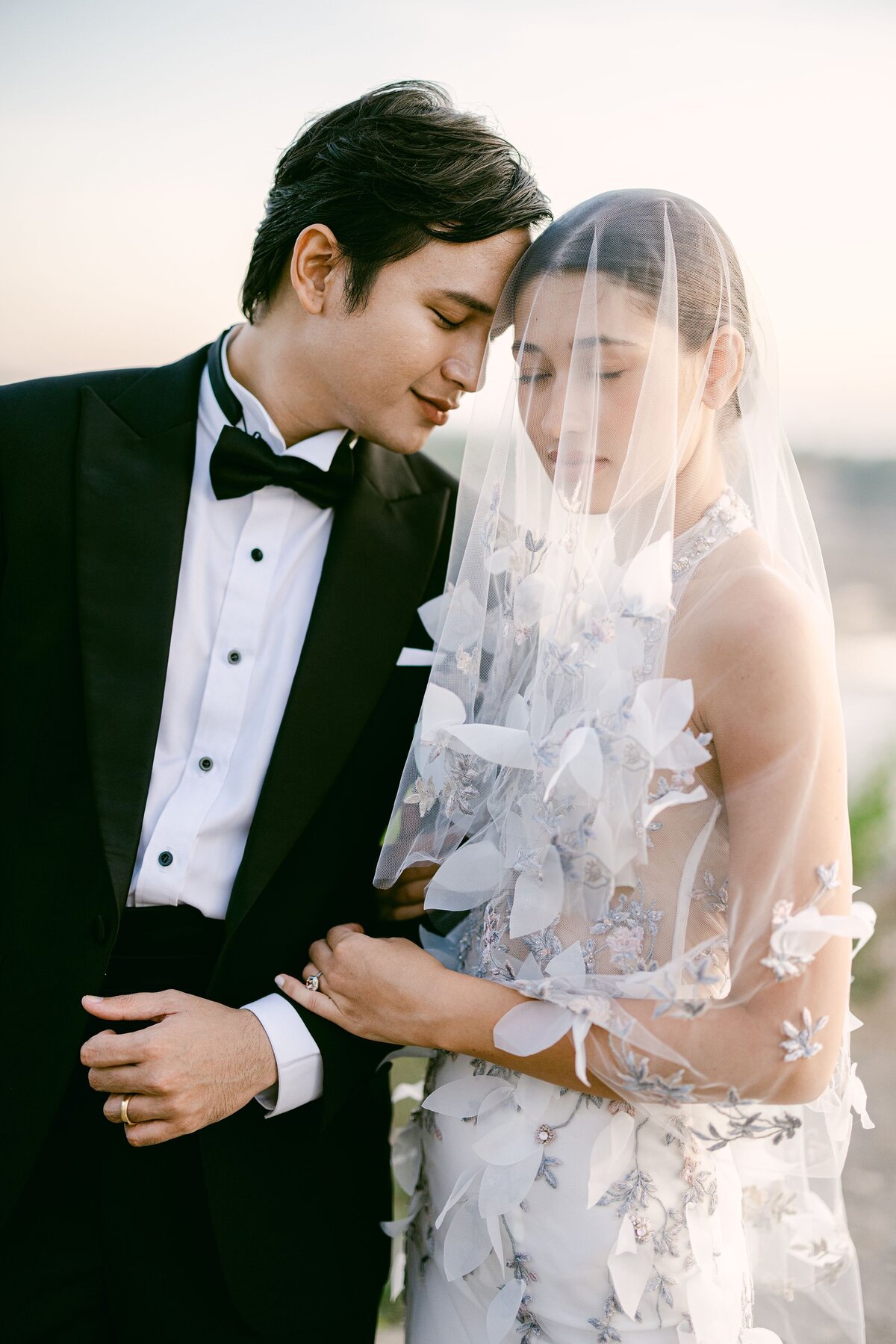 510Bali Bright Balangan Cliff Wedding Photography