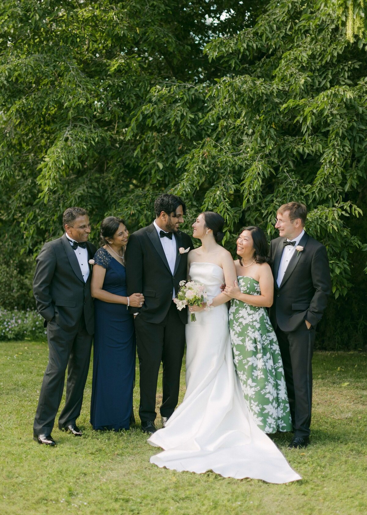 Anna-Vish-Wedding-Kew-Gardens-Chloe-Lowe-Photography-297