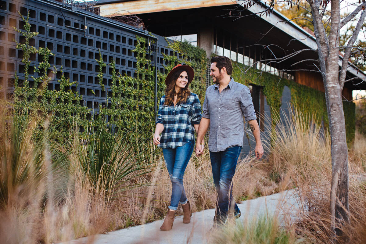 relaxed-engagement-session-south-first-austin