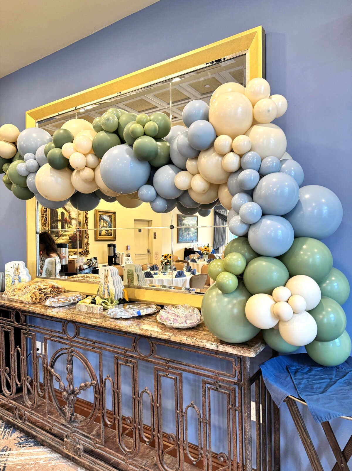 blue baby shower balloons in Tampa by The Party Pond