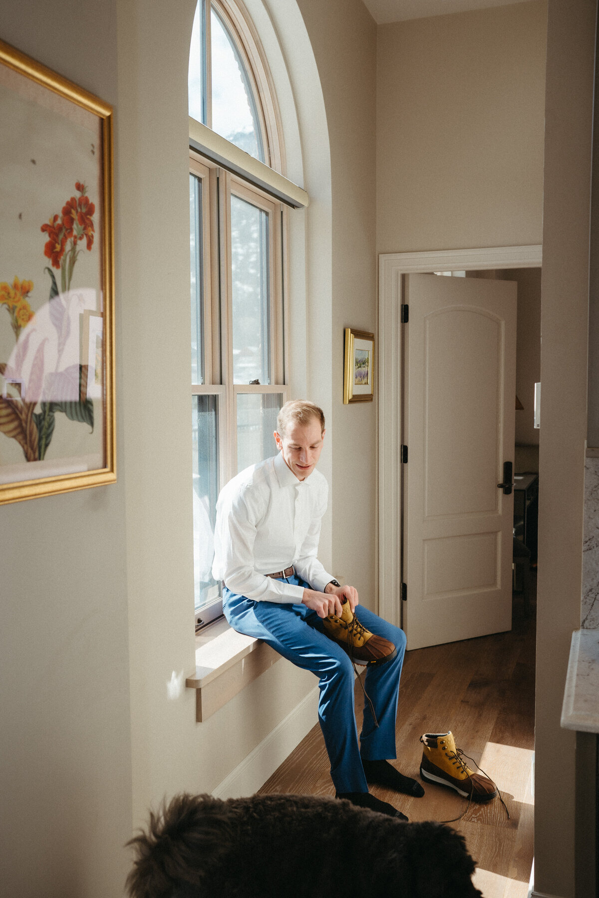 Sam-Murch-Photography-Ouray-Winter-Elopement-with-dog-1