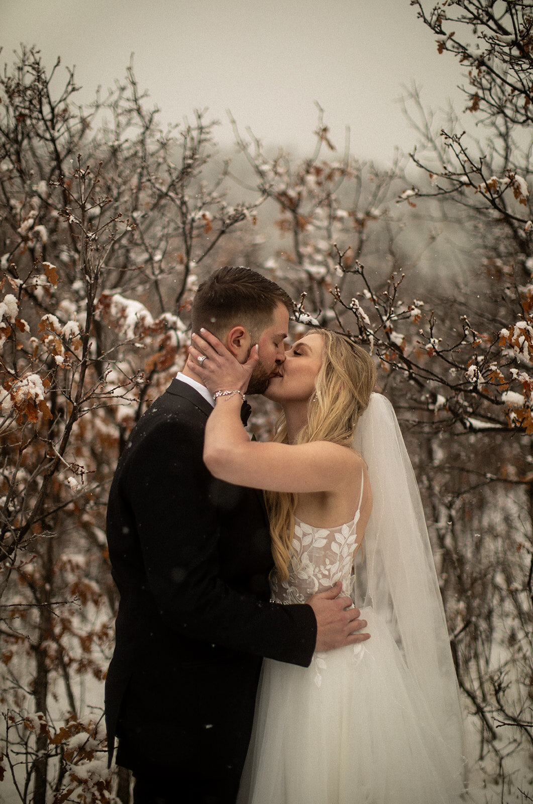 pine mountain ranch wedding in the snow