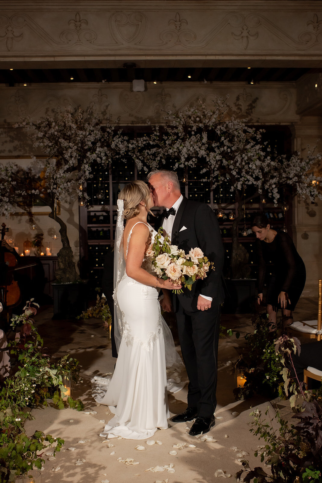 minted-photography-okanagan-kelowna-destination-wedding-photographer-rick-maria-wedding-fairmont-chateau-frontenac-quebec-34