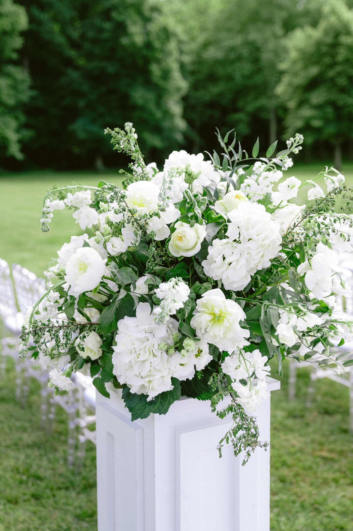 Mariage château de Champlâtreux Paris Photographe ceremonie florale