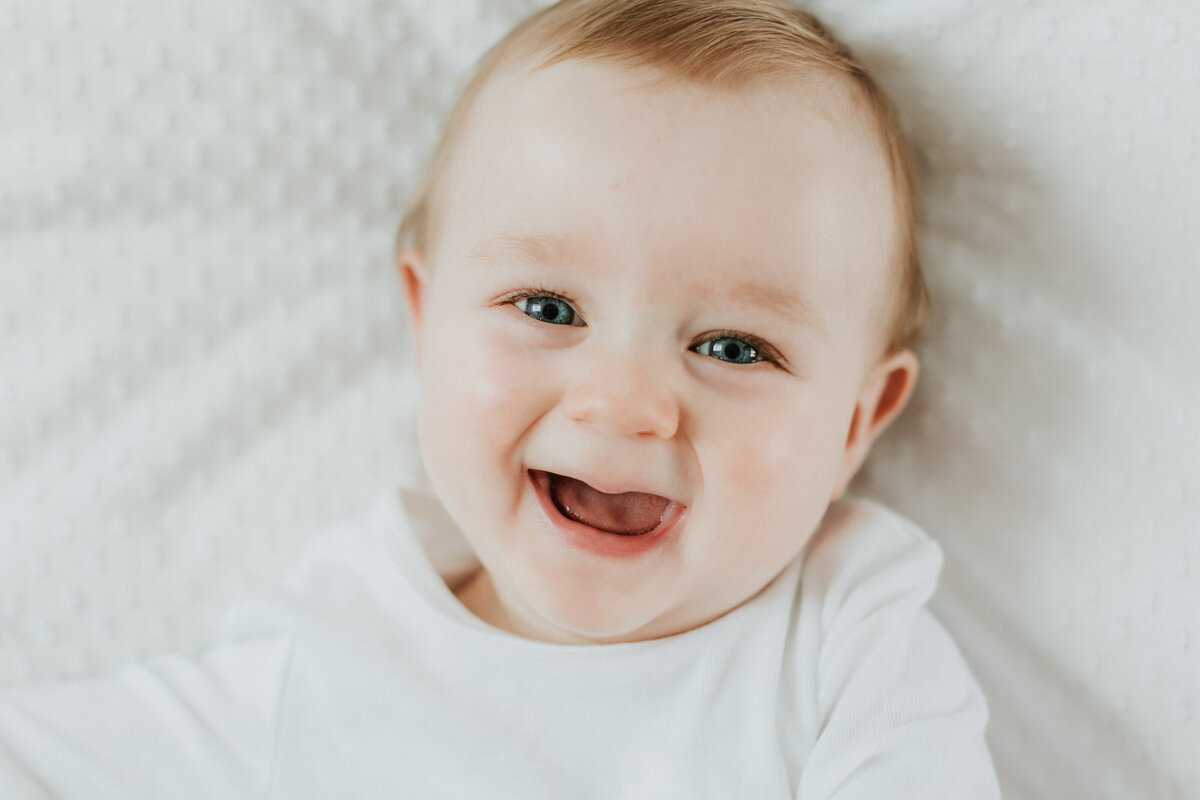 FAMILY_BABY_SHOOT_INDOOR_LONDON_PHOTOGRAPHER_0001